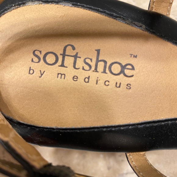 Softshoe by Medicus Black Leather Slingback Peep Toe Low Heel Sandals Sz 9.5 - Picture 12 of 16